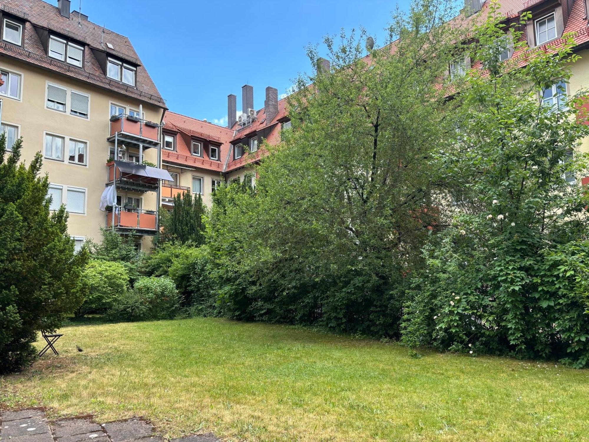 Modernes 2-zi-apartment In Innenstadt-lage Apartment *